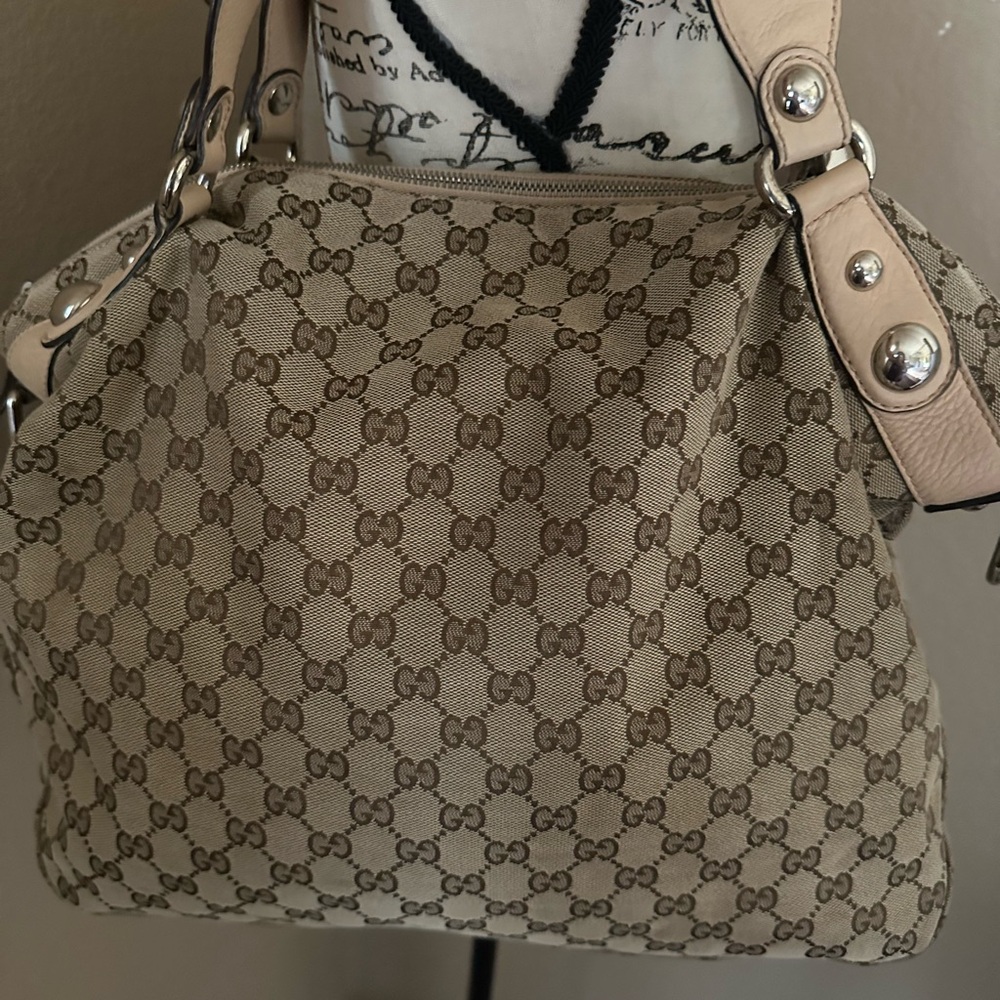 Gucci Beige Monogram Canvas Tote with Cream Leather Trim - Picture 9 of 10